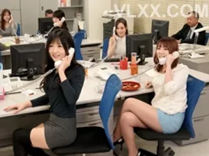Đấy là những gì mày phải nhận vì đã ăn cắp tiền của tao, đồ khốn nạn